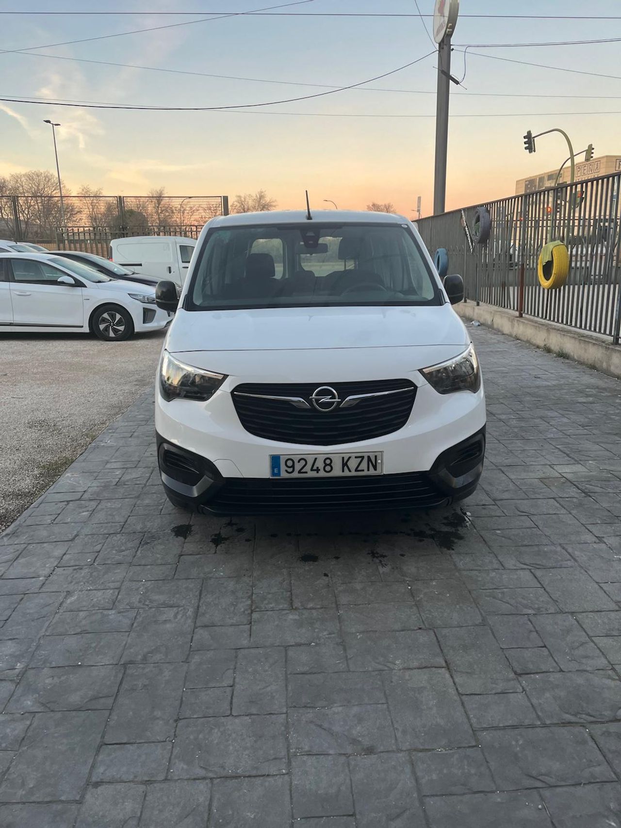 Opel Combo Cargo 1.5TD SS 75kW100cvEXPRESS XL H1 1000   - Foto 1