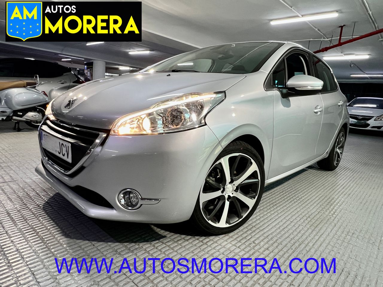 Peugeot 208 5p Allure 1.6 BlueHDi 120  - Foto 1