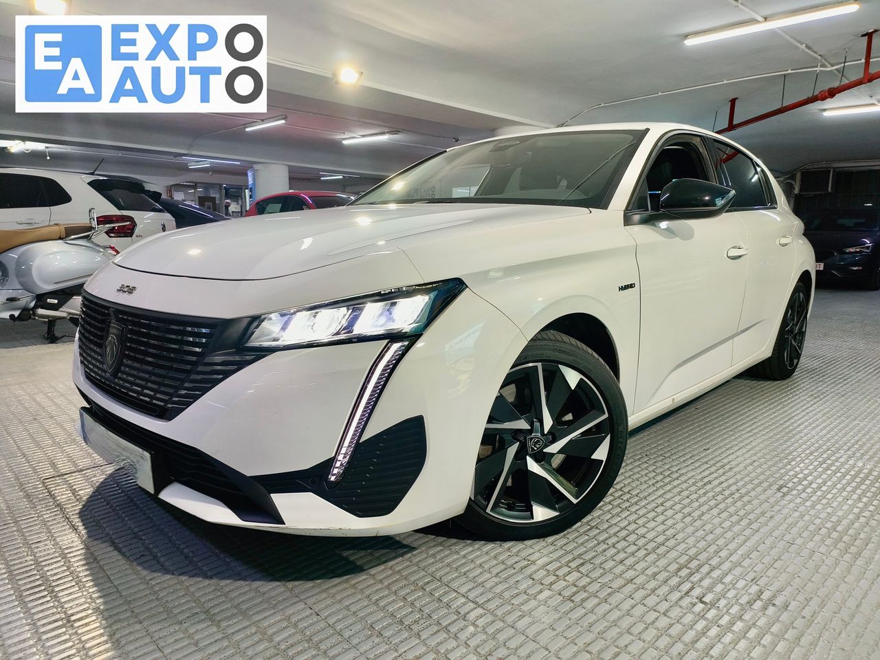 Peugeot 308 308 5P Allure Pack Hybrid 180 eEAT8  - Foto 1