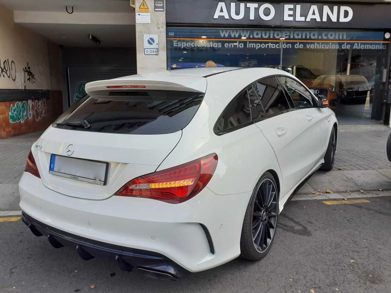 Mercedes CLA 45 AMG SHOOTING BRAKE   - Foto 1