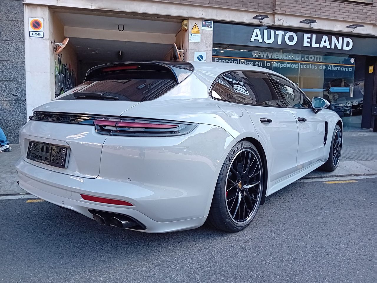 Porsche Panamera GTS SPORT TURISMO   - Foto 1