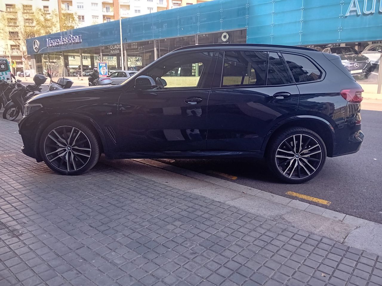 BMW X5 xDrive40i   - Foto 1