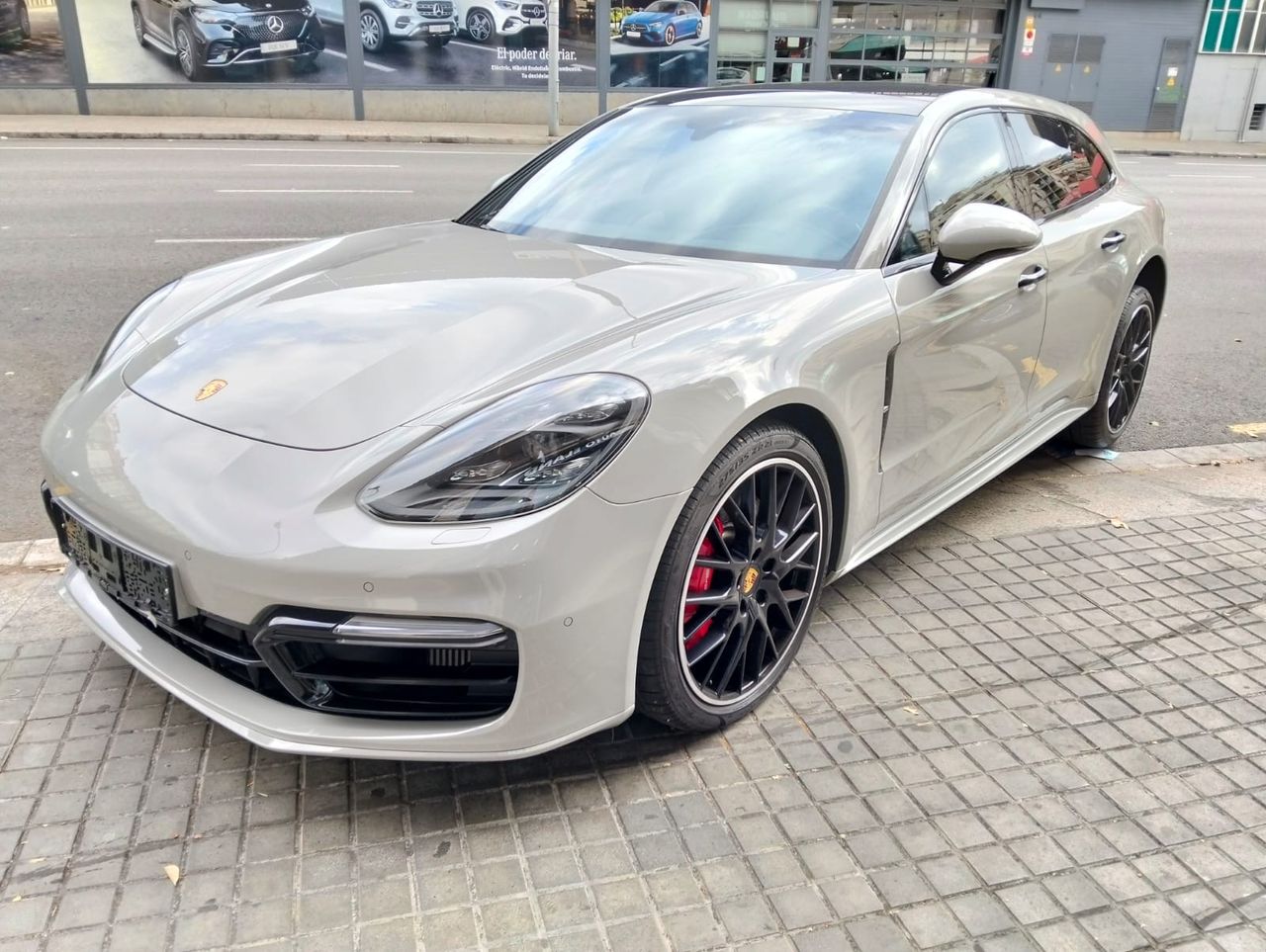 Porsche Panamera GTS   - Foto 1