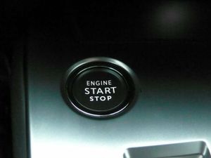 Peugeot 308 Allure Pack SW Hybrid 180 EAT8  - Foto 19