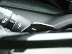 Peugeot 308 Allure Pack SW Hybrid 180 EAT8  - Foto 11