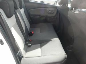 Toyota Yaris HYBRID 100H 1.5 ACTIVE  - Foto 27