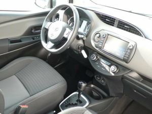 Toyota Yaris HYBRID 100H 1.5 ACTIVE  - Foto 8