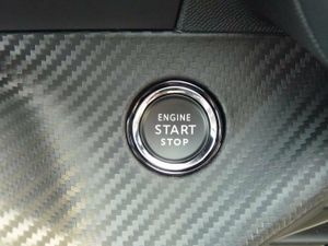 Peugeot 2008 ALLURE PACK BLUE HDI 110CV  - Foto 17