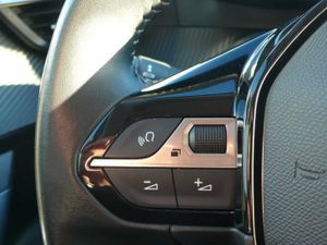 Peugeot 2008 1.2 PureTech S&S Allure 130cv  - Foto 21