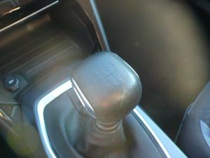 Peugeot 2008 1.2 PureTech S&S Allure 130cv  - Foto 27