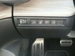 Citroën C5 C5 X 1 Hybrid 225 e-EAT8 SHINE  - Foto 29