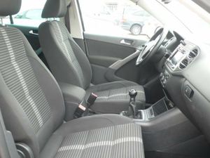Volkswagen Tiguan 2.0 TDI ADVANCE 4 MOTION 140  - Foto 13