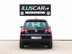 Volkswagen Tiguan 2.0 TDI ADVANCE 4 MOTION 140  - Foto 4