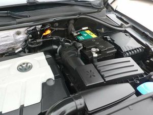 Volkswagen Tiguan 2.0 TDI ADVANCE 4 MOTION 140  - Foto 33