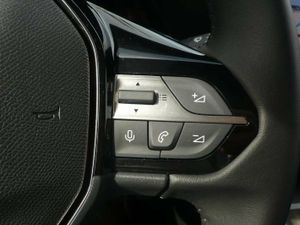 Peugeot 308 1.5 BlueHDi 130  Allure EAT8  - Foto 23