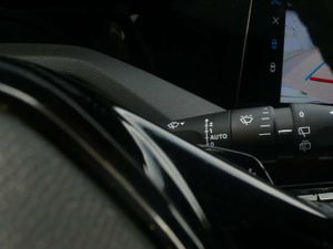 Peugeot 308 1.5 BlueHDi 130  Allure EAT8  - Foto 24