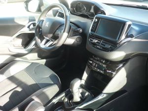 Peugeot 2008 1.2 PureTech S&S ALLURE 110CV  - Foto 27