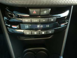 Peugeot 2008 1.2 PureTech S&S ALLURE 110CV  - Foto 19