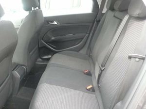 Peugeot 308 sw Style 1.5 BlueHDi EAT8 130CV  - Foto 9