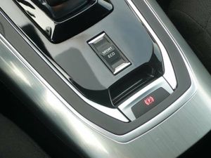 Peugeot 308 sw Style 1.5 BlueHDi EAT8 130CV  - Foto 26