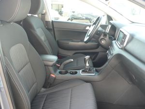 Kia Sportage 1.6 Drive Plus 2WD 6 vel. 132  - Foto 14