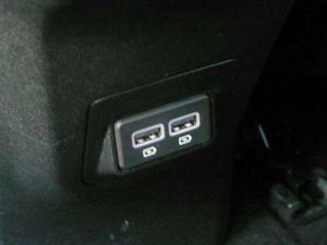 Peugeot 3008 Hybrid Hybrid 4 GT Pack 1.6 Plug-In 300CV AT8  - Foto 36