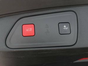 Peugeot 3008 Hybrid Hybrid 4 GT Pack 1.6 Plug-In 300CV AT8  - Foto 14