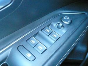 Peugeot 3008 Hybrid Hybrid 4 GT Pack 1.6 Plug-In 300CV AT8  - Foto 44