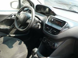 Peugeot 208 1.4HDi BUSINESS LINE 68cv  - Foto 13