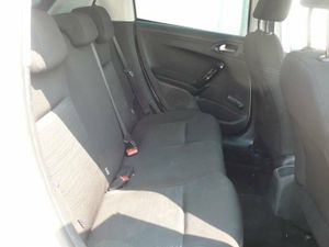 Peugeot 208 1.4HDi BUSINESS LINE 68cv  - Foto 11
