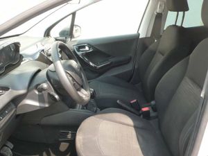 Peugeot 208 1.4HDi BUSINESS LINE 68cv  - Foto 8