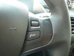 Peugeot 208 1.4HDi BUSINESS LINE 68cv  - Foto 17