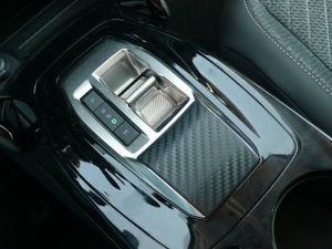 Peugeot 208 N208 5P Allure HYBRID 100 eDCS6  - Foto 18