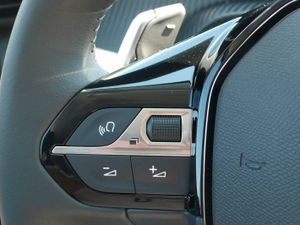 Peugeot 208 N208 5P Allure HYBRID 100 eDCS6  - Foto 9