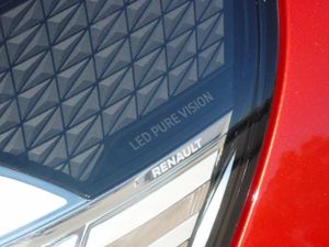 Renault Captur TCe Intens 140CV GPF MICRO HIBRIDO  - Foto 8