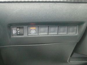 Peugeot 2008 1.2 Allure Pack 130 EAT8  - Foto 9