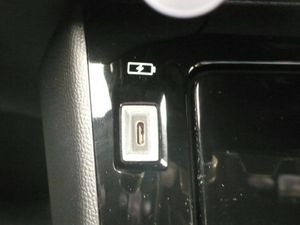 Peugeot 2008 1.2 Allure Pack 130 EAT8  - Foto 18
