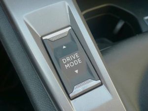Peugeot 308 Nuevo 308 5P Active Pack BlueHDi 130 S&S MAN  - Foto 25
