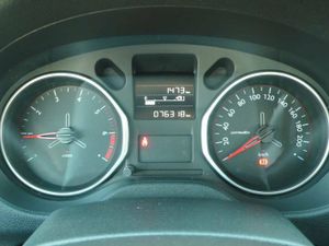 Citroën C-Elysée 1.5 BlueHDi Shine 100  - Foto 26