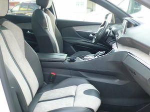 Peugeot 3008 1.6 HYBRID 4 300 GT Aut.  - Foto 22