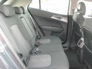 Kia Sportage 1.6T-GDI MHEV 110KW 150CV DRIVE  - Foto 13