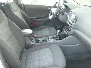 Hyundai IONIQ PHEV 5P GDI 1.6 141CV DT TECNO  - Foto 17