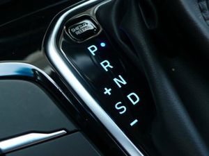 Hyundai IONIQ PHEV 5P GDI 1.6 141CV DT TECNO  - Foto 30