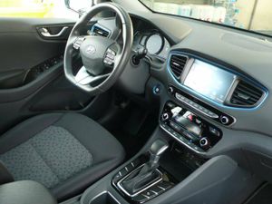 Hyundai IONIQ PHEV 5P GDI 1.6 141CV DT TECNO  - Foto 18