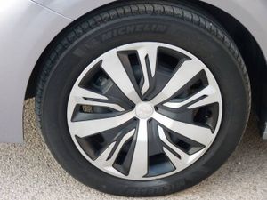 Peugeot 208 1.2 PURETECH ACTIVE 75 CV  - Foto 13