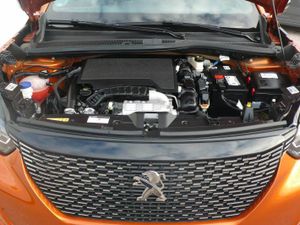 Peugeot 2008 1.2 Allure Pack 130 EAT8  - Foto 36