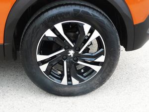 Peugeot 2008 1.2 Allure Pack 130 EAT8  - Foto 34