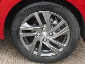 Peugeot 208 208 5P Style Puretech 100 S&S 6 Vel. MAN  - Foto 11