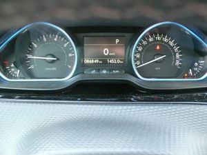 Peugeot 2008 1.2 PureTech S&S ALLURE EAT6 110CV  - Foto 27