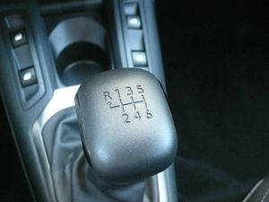 Citroën C-Elysée 1.5 BlueHDi Shine 100  - Foto 24